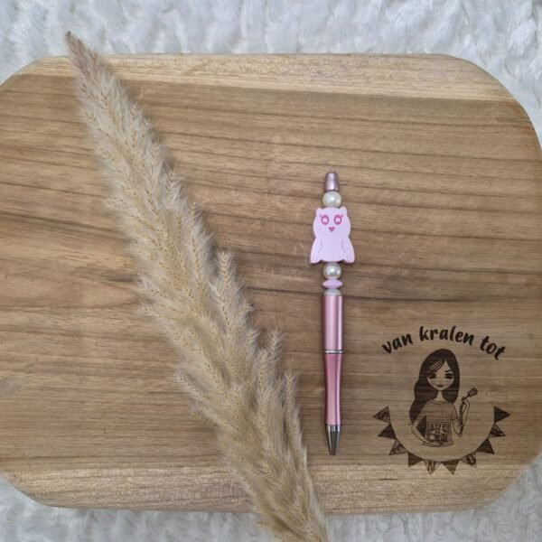 Pen roze uil