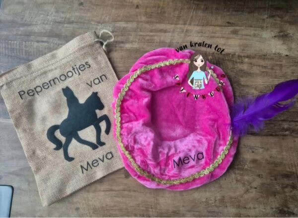 Pietenmuts met naam en jutezak roze