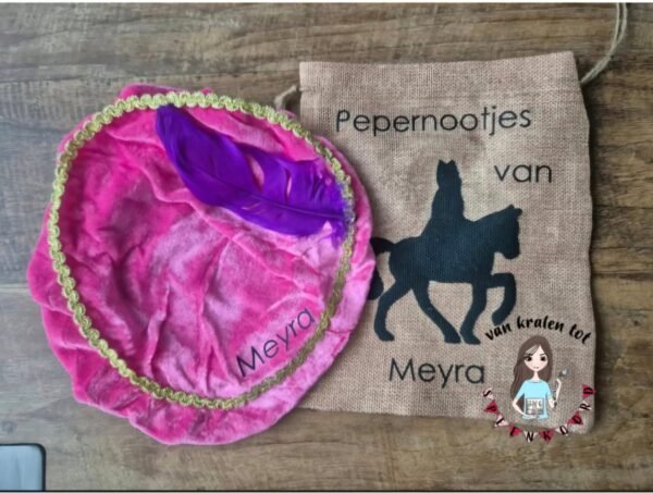 Pietenmuts met naam en jutezak roze