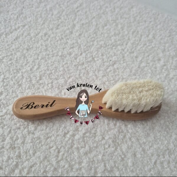 Houten borstel met naam