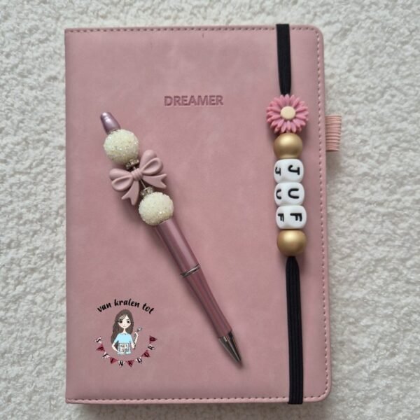Notitieboek met pen