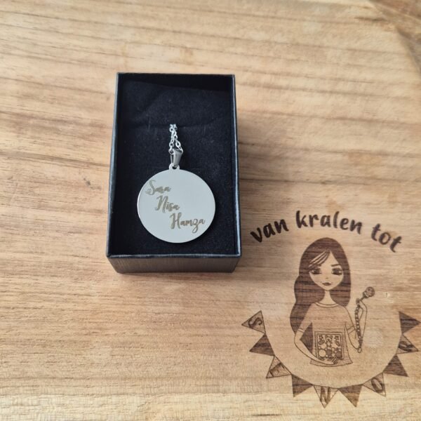 Ronde hanger met ketting